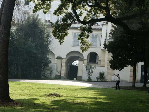Porta e Palazzo Colletta